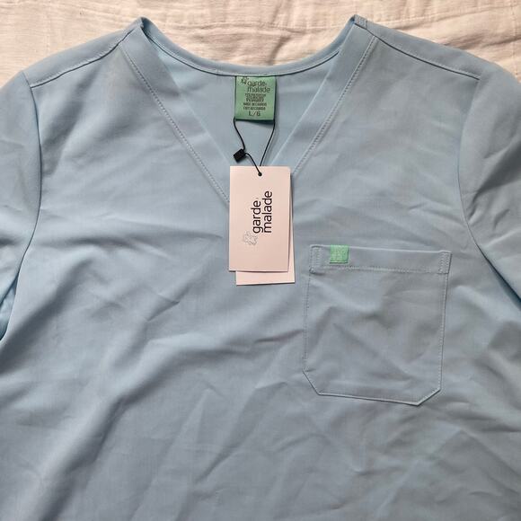Garde Malade Women's Light Blue Scrub Set Large / Large Petite - Picture 7 of 11